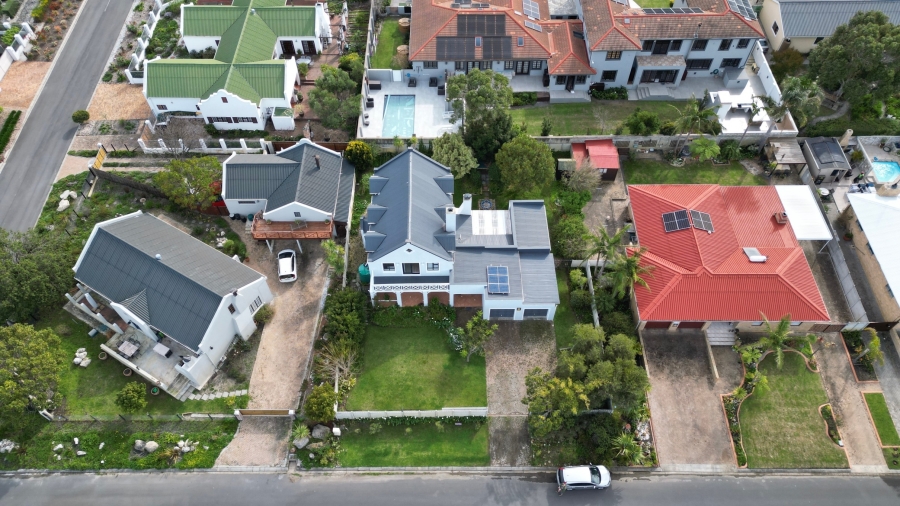 3 Bedroom Property for Sale in Heuningkloof Western Cape